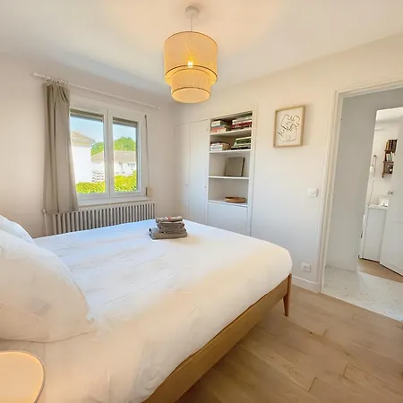 Hébergement de vacances La Maison De - Entre Caen&la Avec Jardin Et Parking Gratuit Ranville